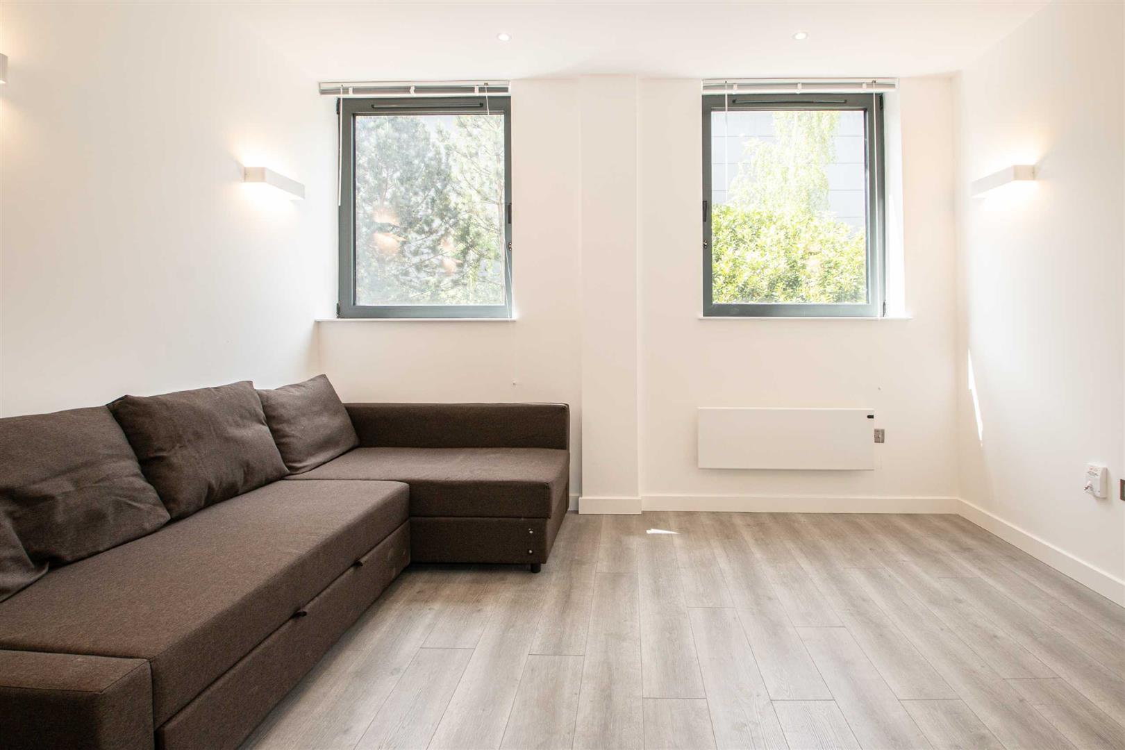 2 Foxhunter Drive, Linford Wood, Milton Keynes